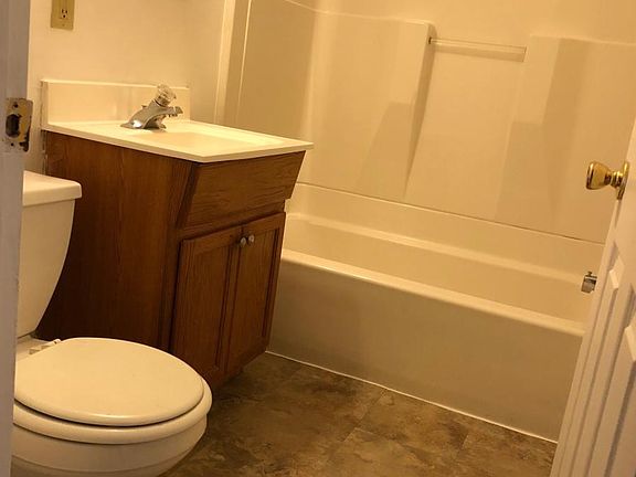 4th image of 608 N Tatnall St APT 2