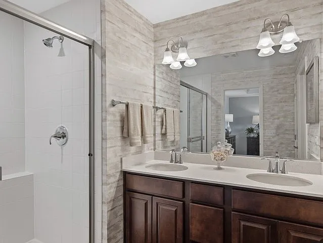 2724 Fieldcrest Dr — Photo 15