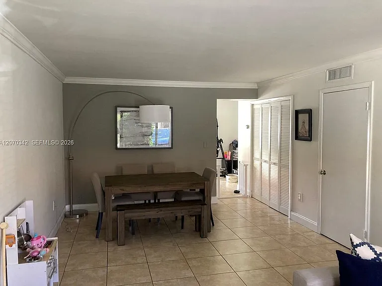 10093 SW 77th Ct #10093 — Photo 3