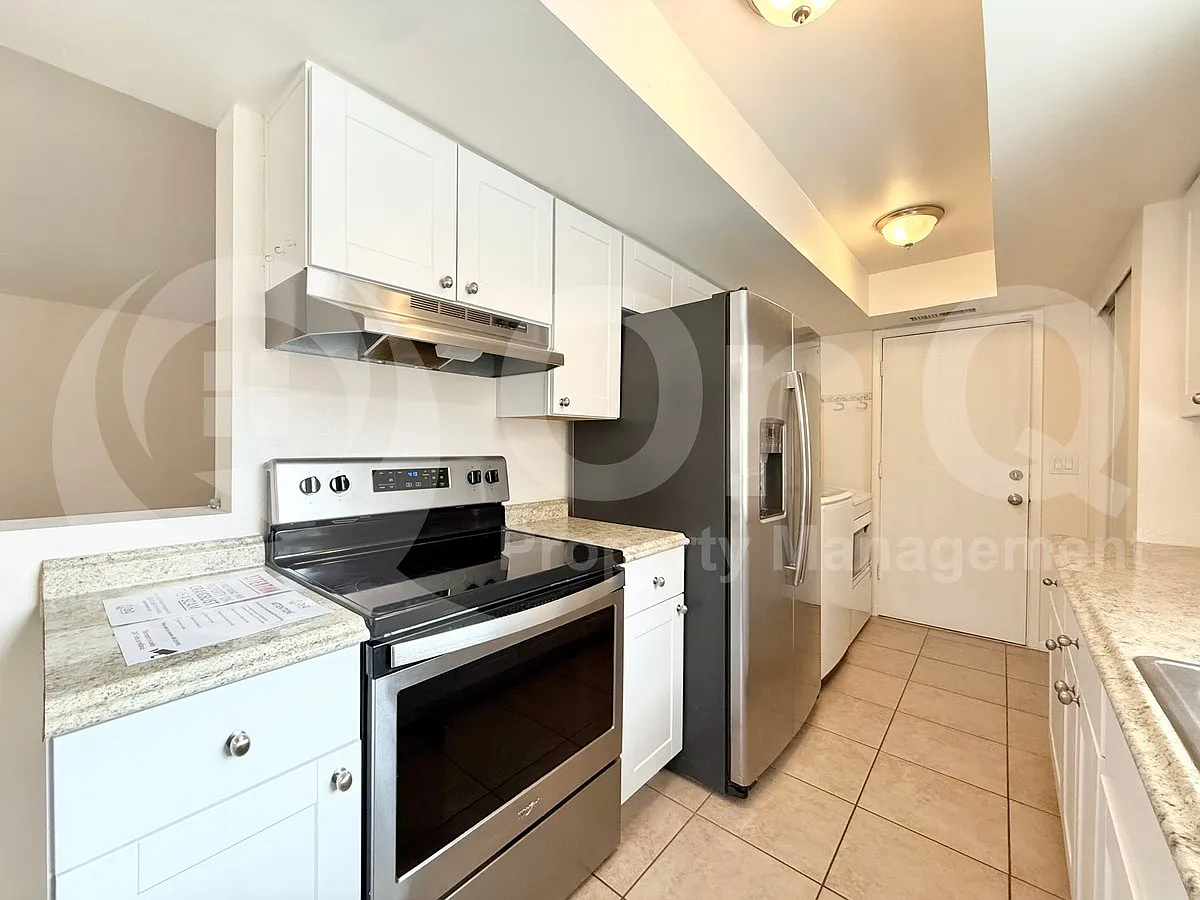 2 bed, 1.0 bath, 1060 sqft, $1,699 — Photo 3