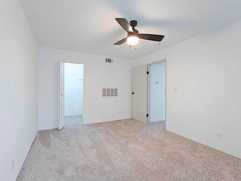 Enclave at North Point — Photo 56