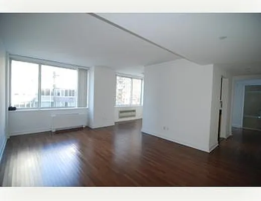 Sold by Nest Seekers International | media 11