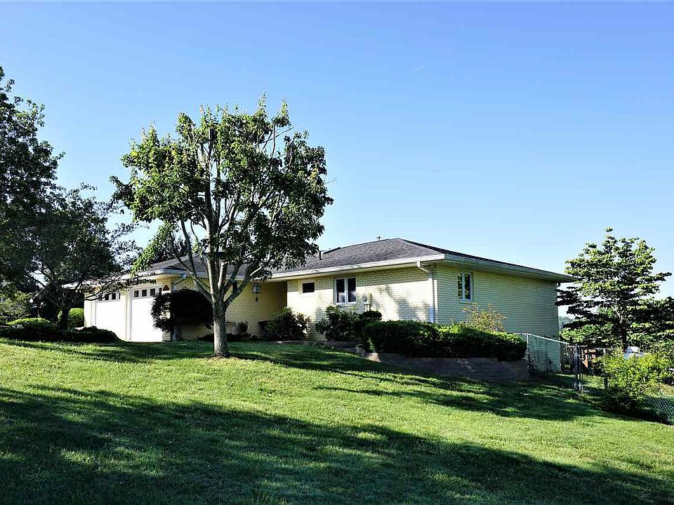 1st image of 553 Skyline Dr
