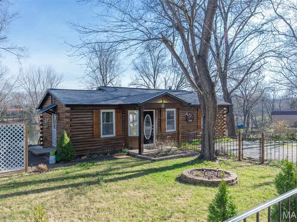 14729 Southlake Dr, De Soto, MO 63020