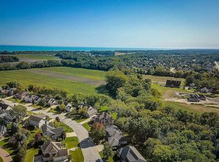 3727 Canada Goose Xing, Racine, WI 53403