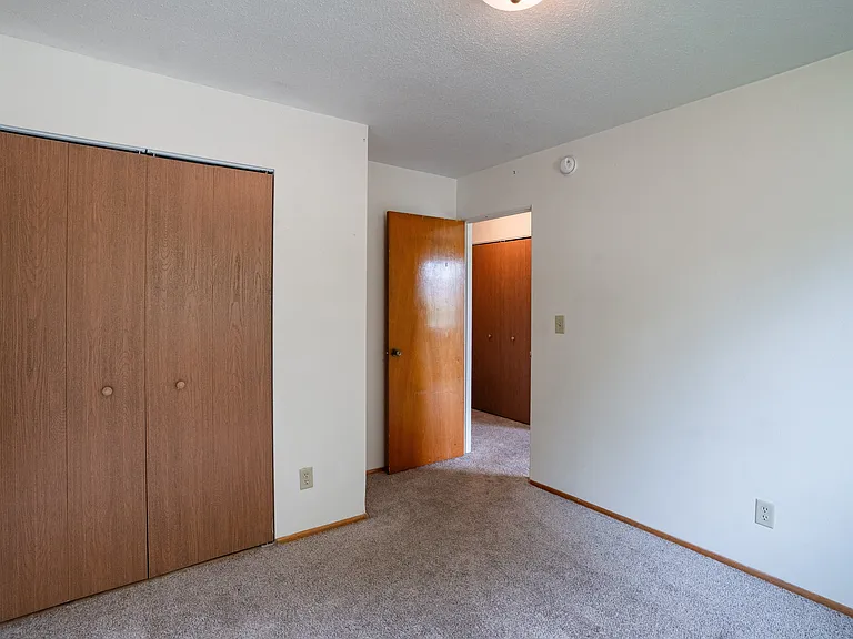 Fargo, ND Morningside Apartments | 11A | Bedroom