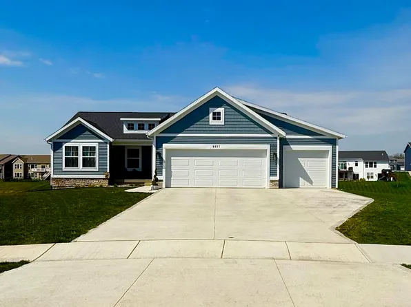 6657 Delia Dr, Hudsonville, MI 49426
