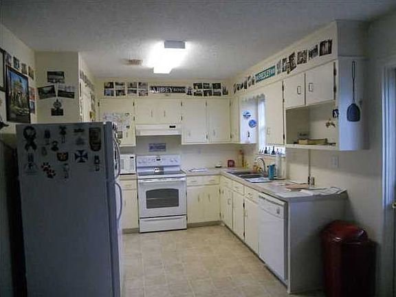 5th image of 3331 Maplewood Dr