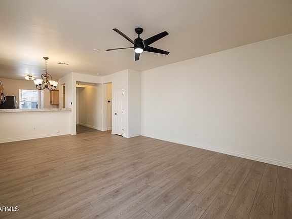 3rd image of 2242 S BARRINGTON --