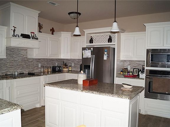 5th image of 4 Mary Ann Ln