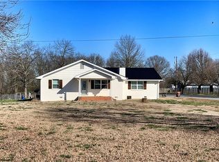 176 Hammond Rd SE, Calhoun, GA 30701
