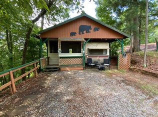 216 7th St, Ellijay, GA 30540