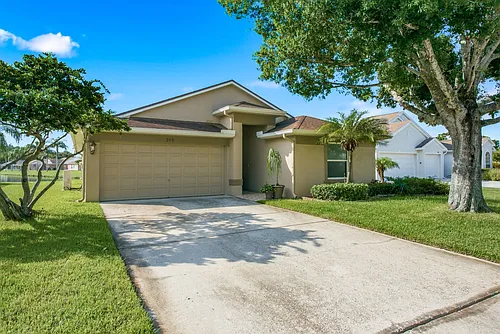 349 Fountainview Cir Photo 1