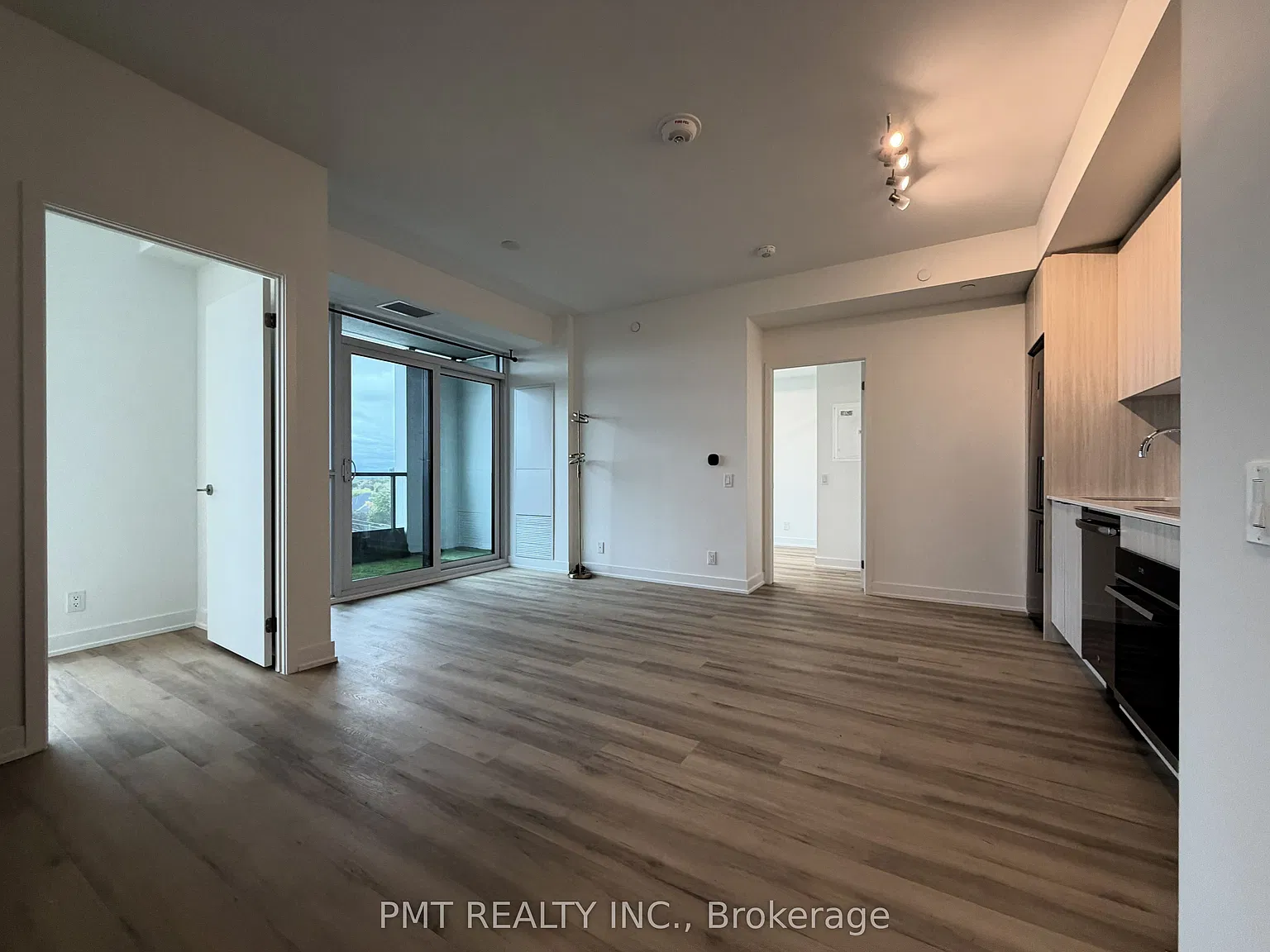 2 bed, $2,690 — Photo 3