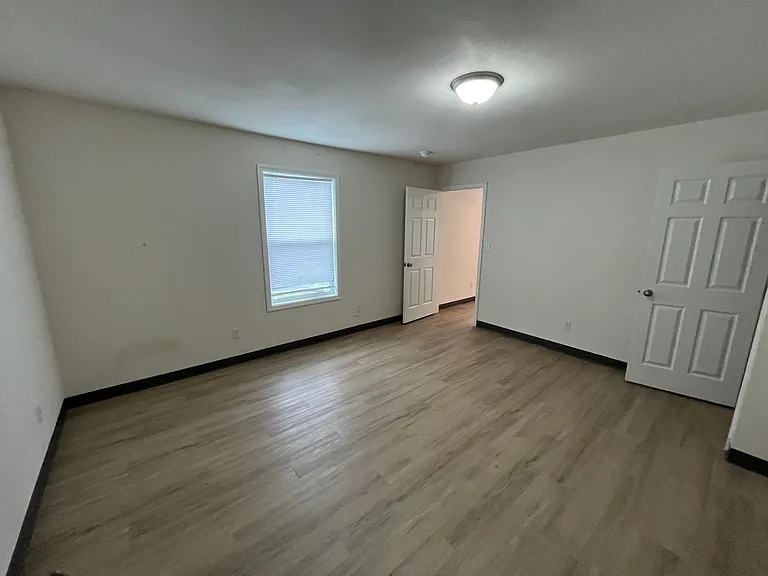 6104 Busiek Rd — Photo 13