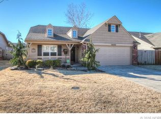 20208 E 43rd St S, Broken Arrow, OK 74014