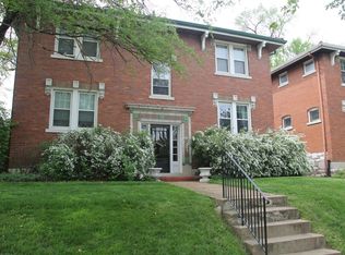 1181 Moorlands Dr APT 2N, Saint Louis, MO