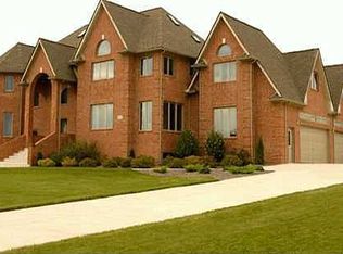 292 Warner Pl, Saline, MI