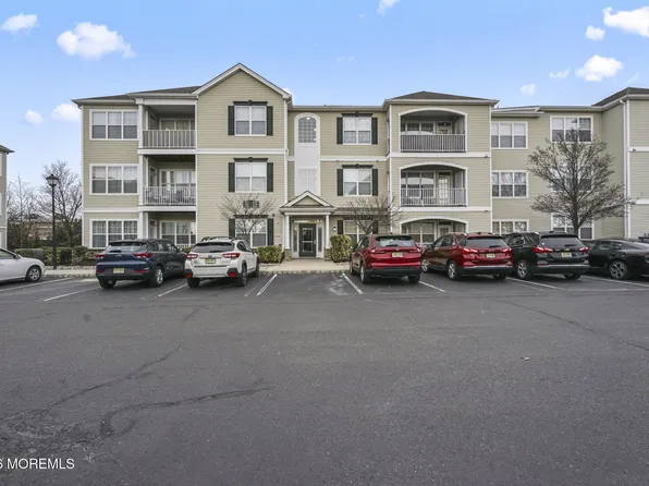 224 Mill Pond Way #36, Eatontown, NJ 07724