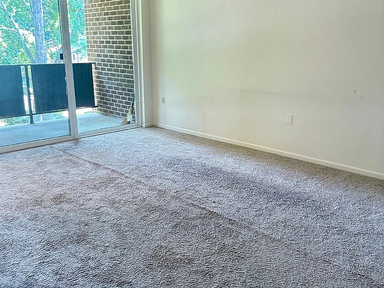 1441 Northgate Sq #12B — Photo 7