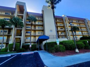 3661 Via Poinciana APT 310, Lake Worth, FL 33467