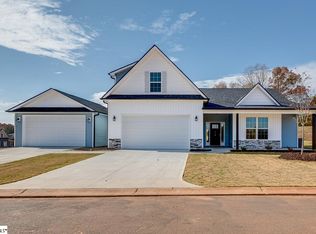 110 Legacy Ln, Pickens, SC 29671