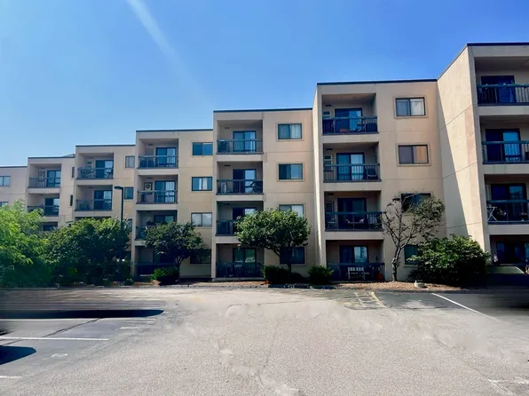 677 Quincy Shore Dr APT 106, Quincy, MA 02170