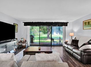 141 Candlewood Dr UNIT 141, South Windsor, CT 06074