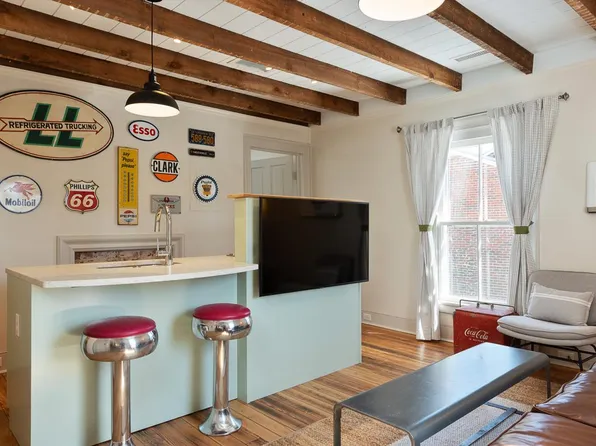 915 Belmont Ave, Charlottesville, VA