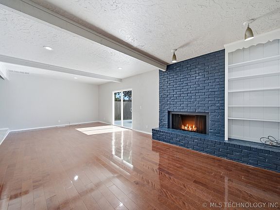 5th image of 9225 S Norwood Ave