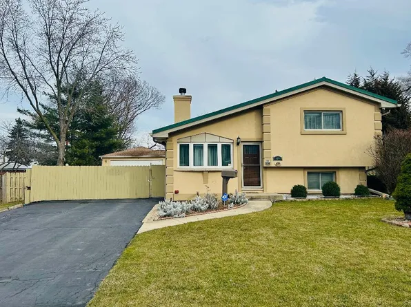 539 S Lincoln St, Addison, IL 60101