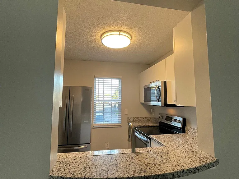 1697 Ridgebury Dr — Photo 10