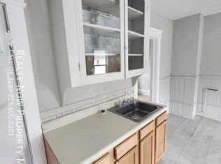 8918 Folsom Ave, Cleveland, OH 44104