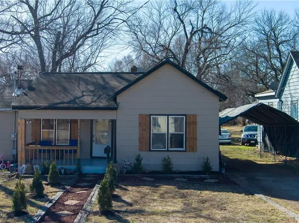 604 E Franklin St, Clinton, MO 64735