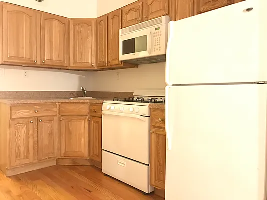 Rented by EXR | media 17