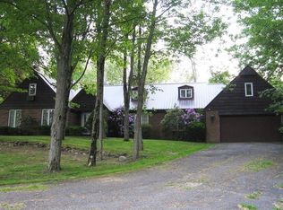 555 N Ridge Rd, Willard, OH 44890