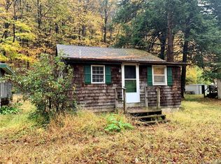 208-212 Creek Rd, Pleasant Valley, NY 12569