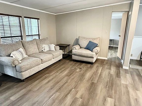 5th image of 10904 NW Little Cat Rd