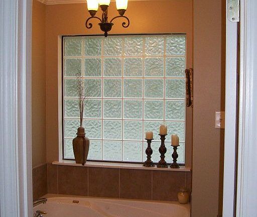 Master bath tub