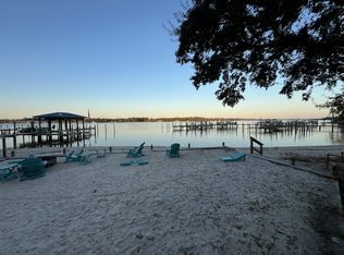 2877 Leahs Ln #1, Navarre, FL 32566