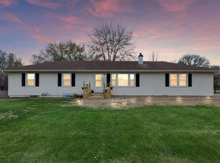 445 E South St, Peculiar, MO 64078