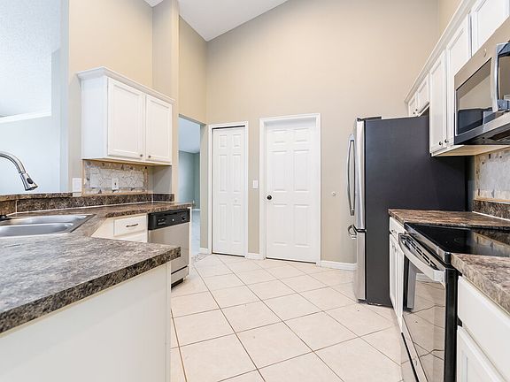 5th image of 1824 Palmetto Pine Ln