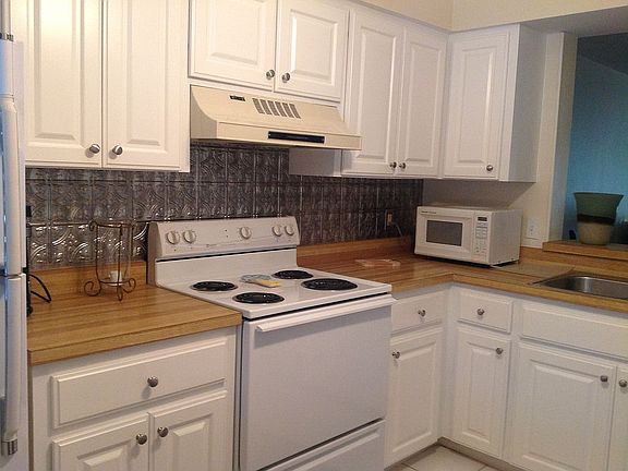 2nd image of 5241 Lake Village Dr