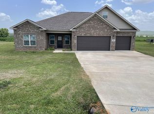 111 Broadhead Dr, Decatur, AL 35603