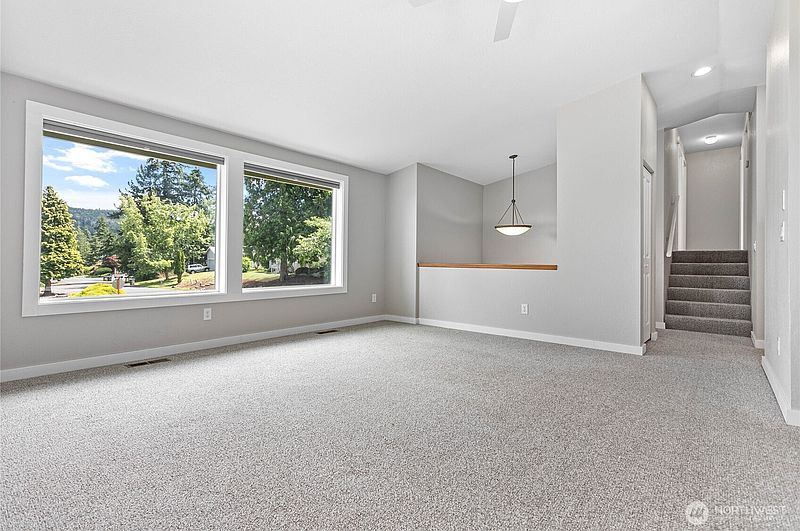 3rd image of 3881 Magrath Road