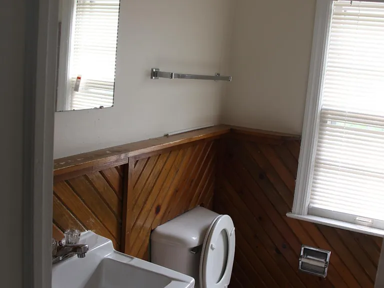 1519 Giddings Ave SE — Photo 6