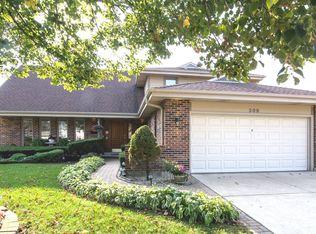 308 Bel Air Dr, Glenview, IL