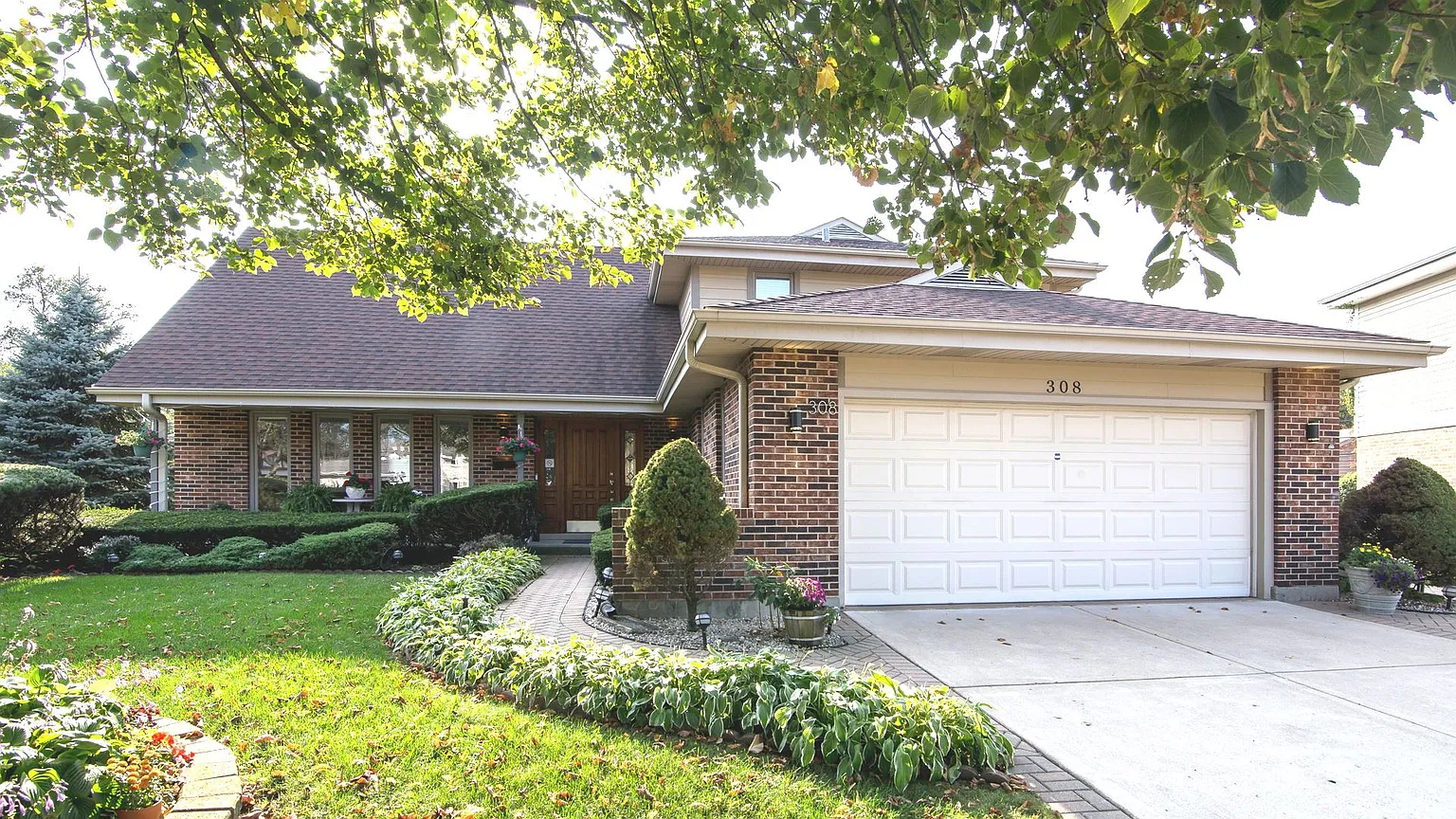 308 Bel Air Dr photo 1