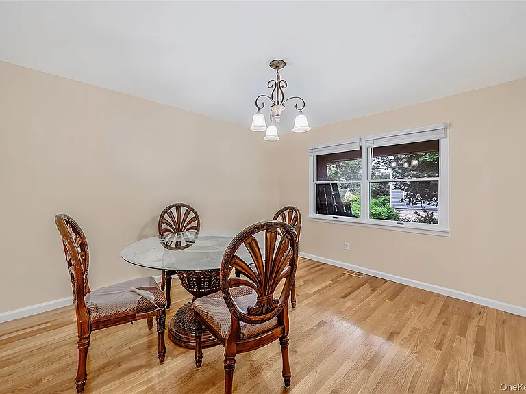 2 Berkeley Pl — Photo 7
