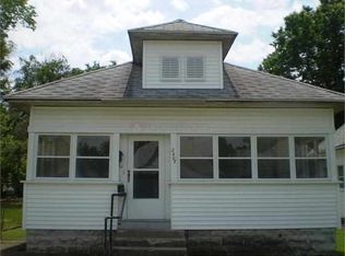 2407 Spruce St, Terre Haute, IN 47807